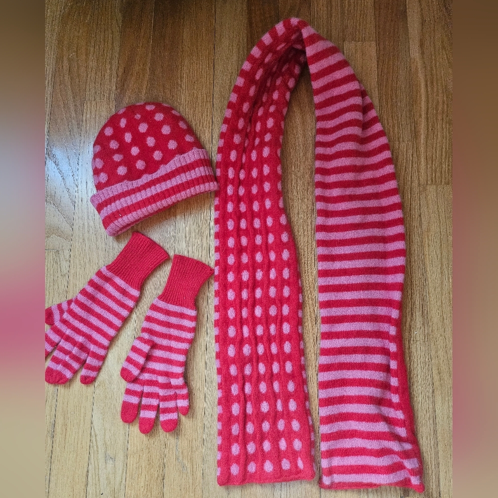 Lord & Taylor Pink & Red Patterned Beanie, Scarf, Hat & Gloves Set